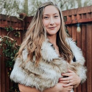 Meet your Posher, April